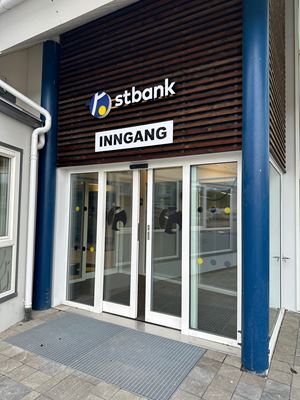 Hovedinngangen på Rissa